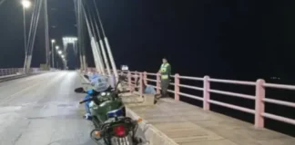 Fuerzas de seguridad buscan a una joven que se habrÃa tirado del puente Chaco Corrientes