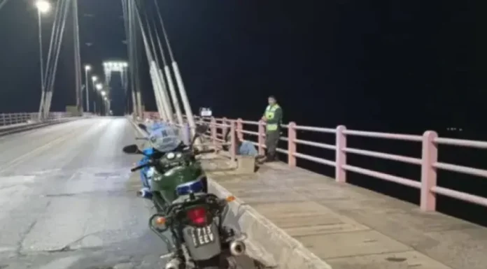 Fuerzas de seguridad buscan a una joven que se habrÃa tirado del puente Chaco Corrientes